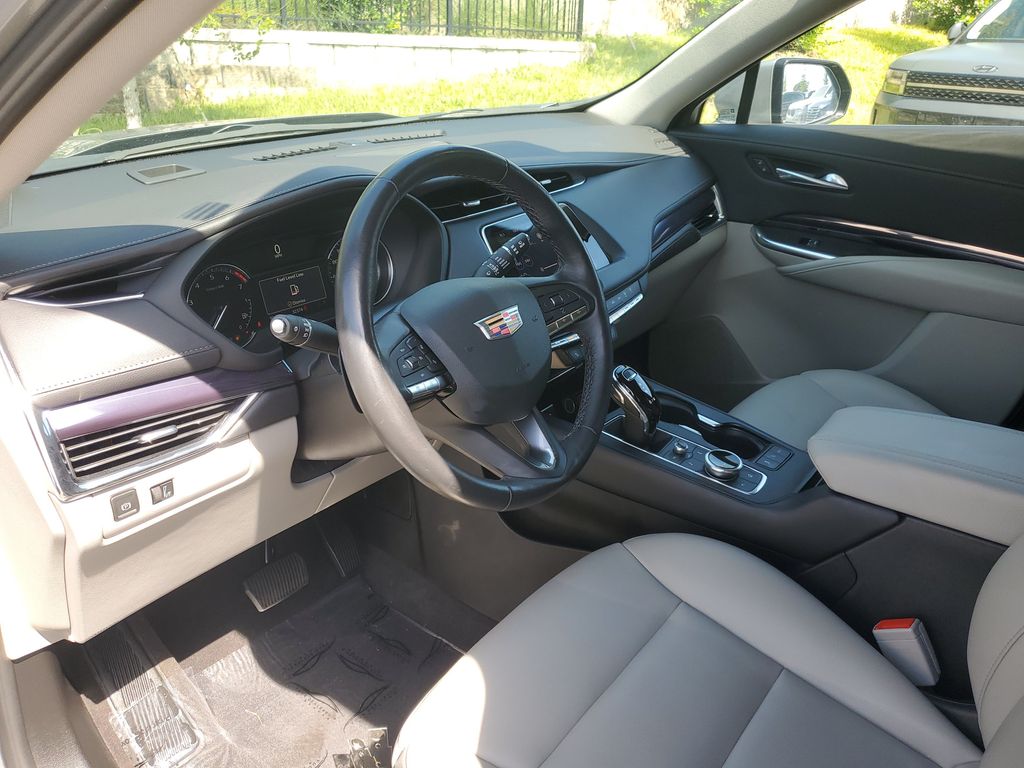 2023 Cadillac XT4 Luxury - Photo 16