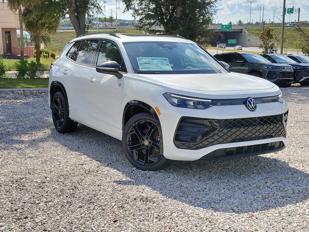 New 2026 Volkswagen Tiguan 2.0T SE R-Line Black SUV