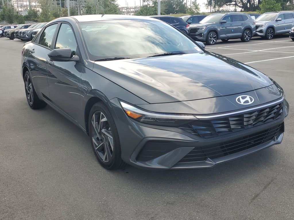 Used 2025 Hyundai Elantra SEL Sport Sedan