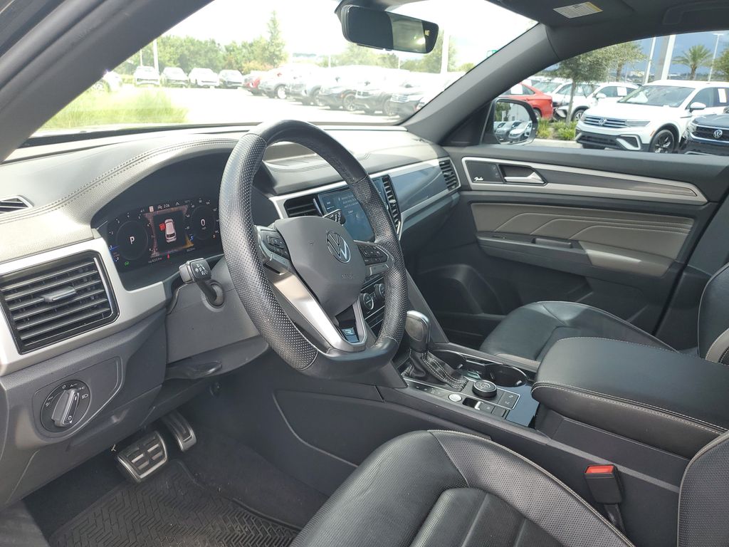 2023 Volkswagen Atlas Cross Sport SEL Premium R-Line - Photo 16