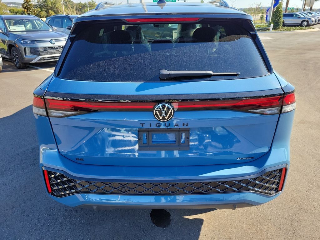 New 2025 Volkswagen Tiguan 2.0T SE R-Line Black SUV