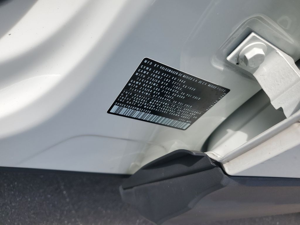 2023 Volkswagen Taos SE - Photo 25