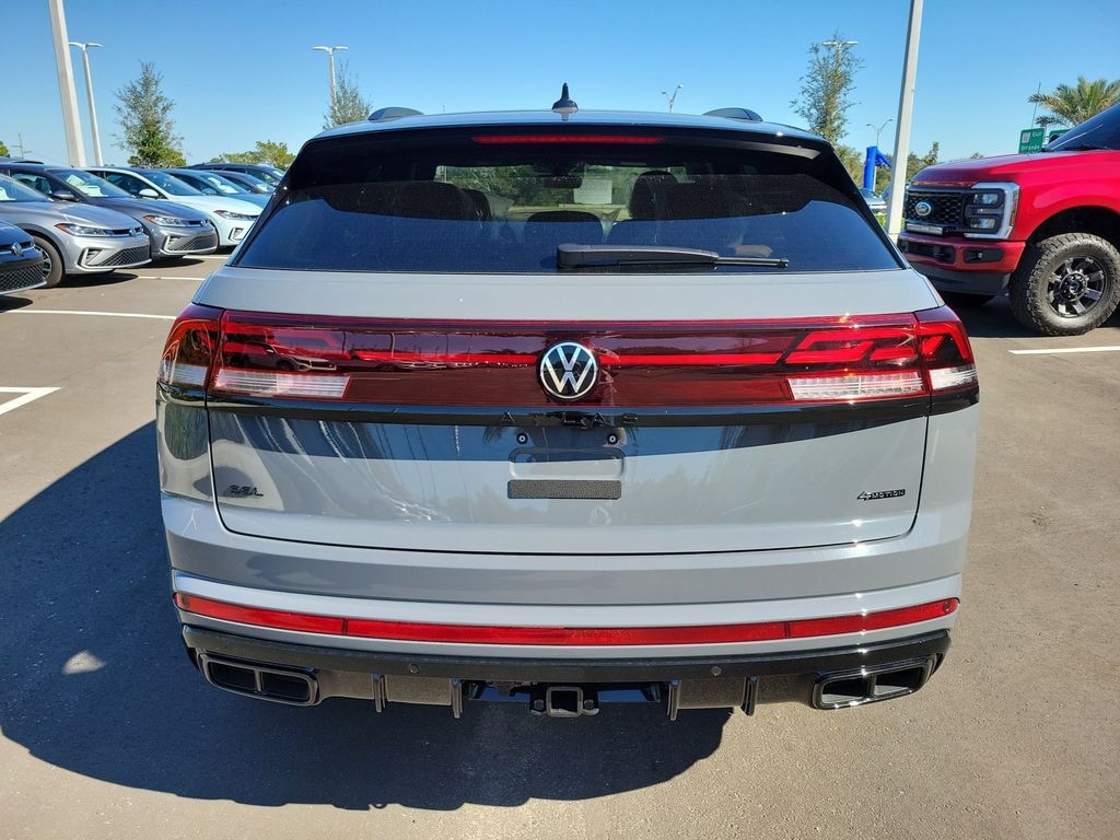 New 2026 Volkswagen Atlas Cross Sport 2.0T SEL R-Line Black SUV