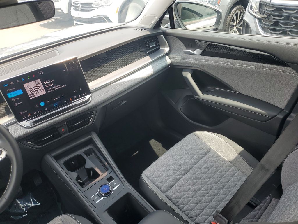 2025 Volkswagen Tiguan S - Photo 11