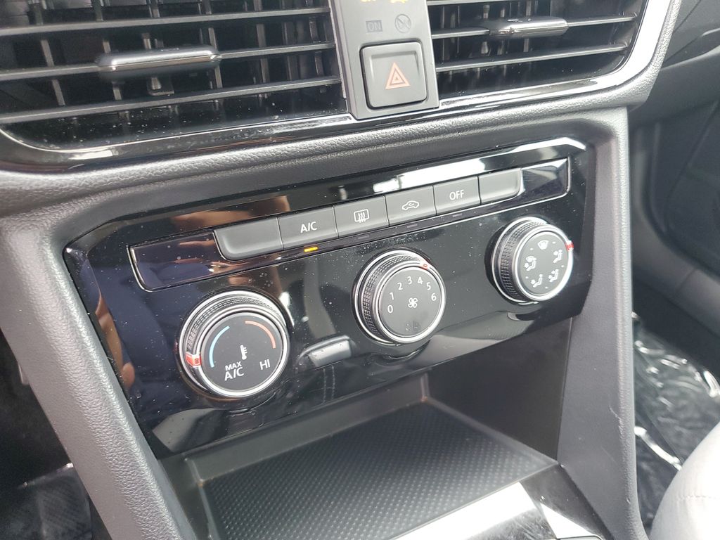 2024 Volkswagen Taos S - Photo 24