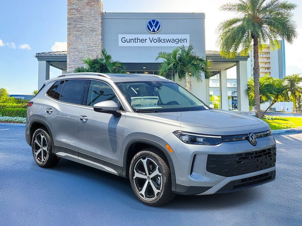 2026 Volkswagen Tiguan 2.0T SE's photo