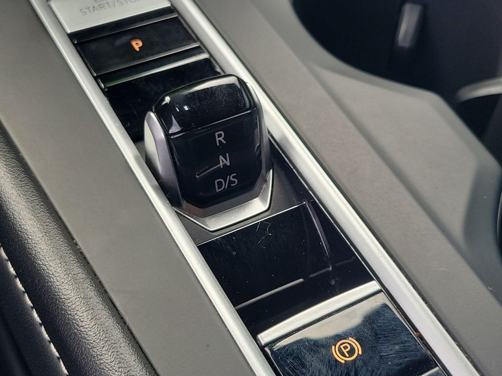 2024 Volkswagen Atlas Cross Sport SE - Photo 28