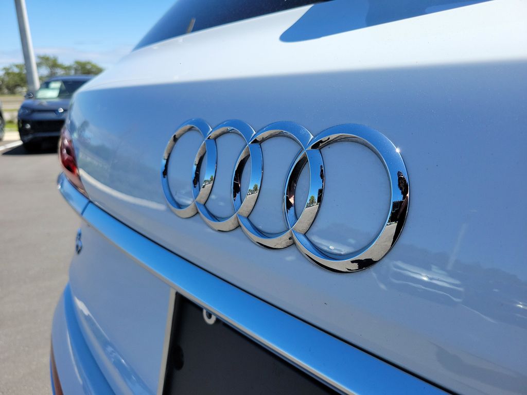 2023 Audi Q7 Premium Plus - Photo 8