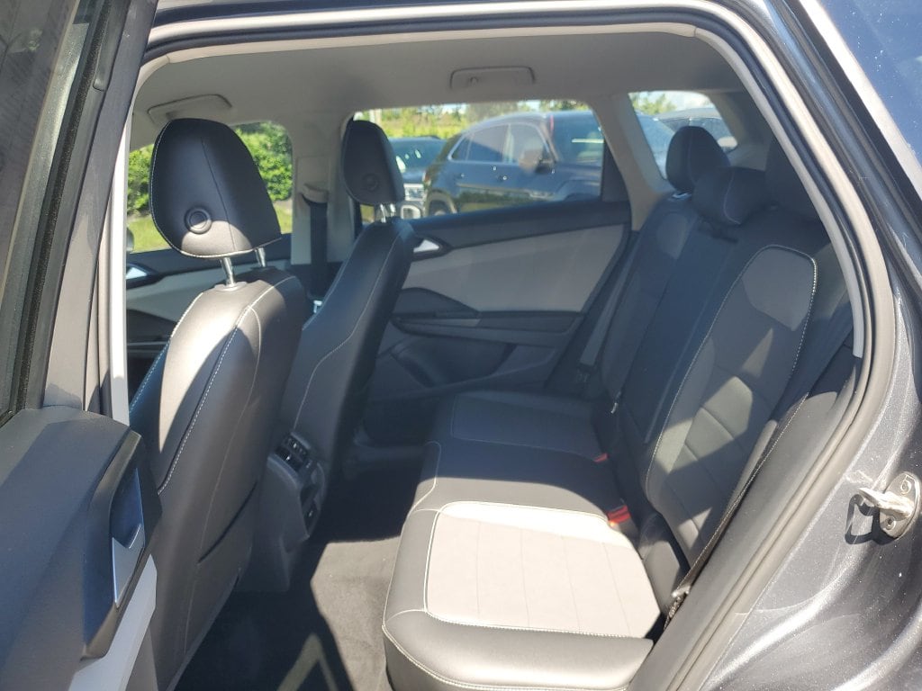 2022 Volkswagen Taos SE - Photo 9