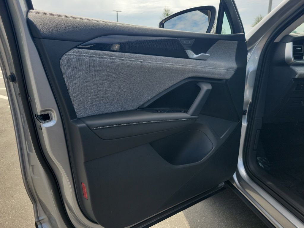 2025 Volkswagen Tiguan S - Photo 14