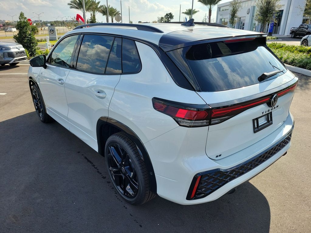 New 2025 Volkswagen Tiguan 2.0T SE R-Line Black SUV