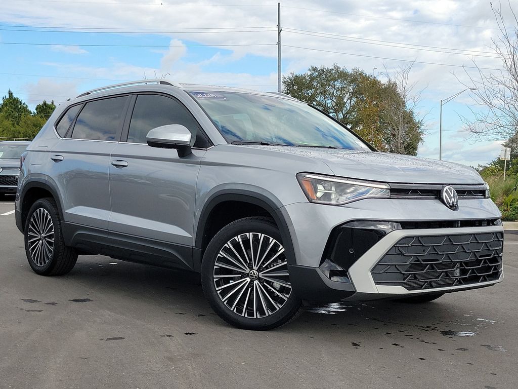 2025 Volkswagen Taos SE