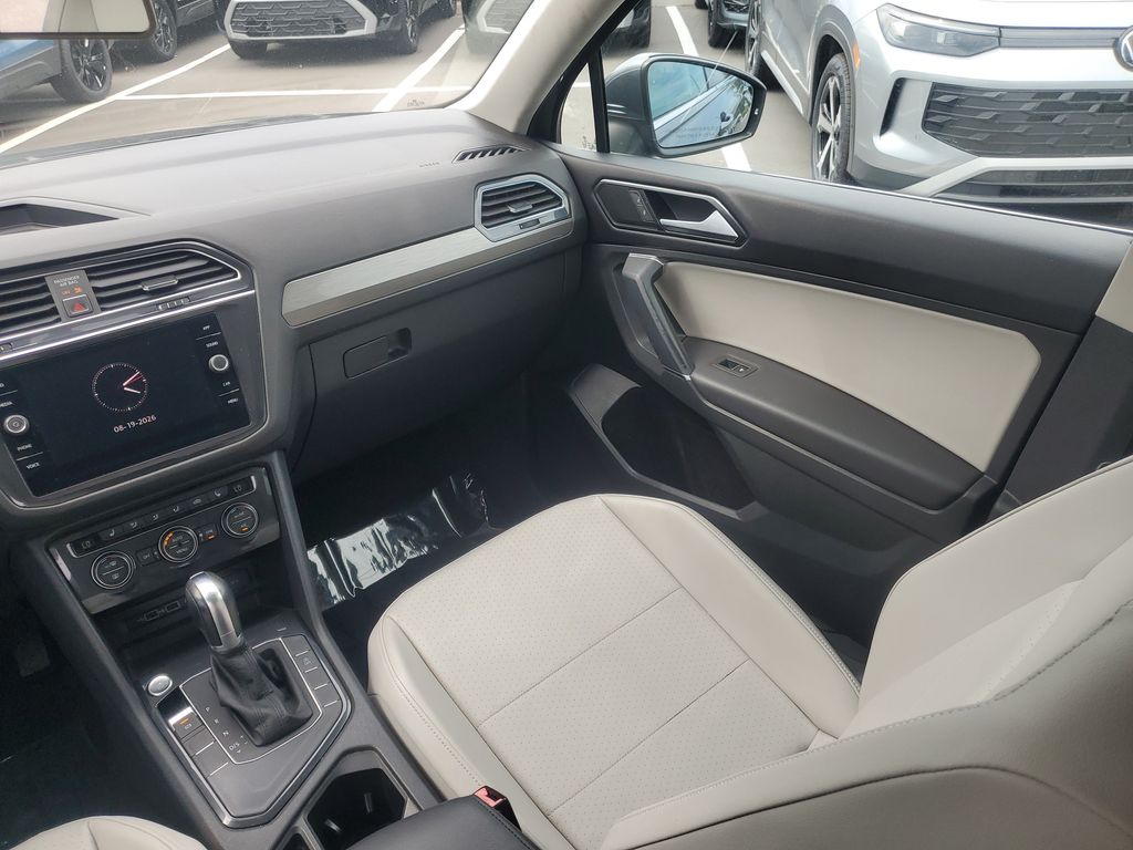 2018 Volkswagen Tiguan SE - Photo 12