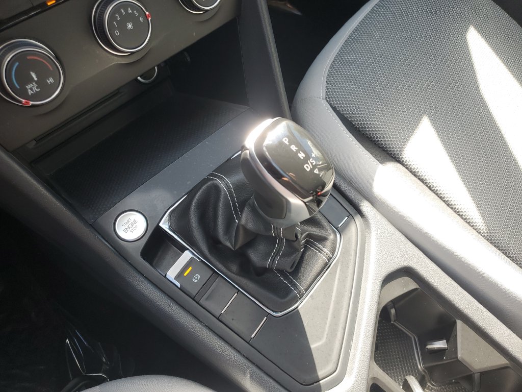 2022 Volkswagen Taos S - Photo 24