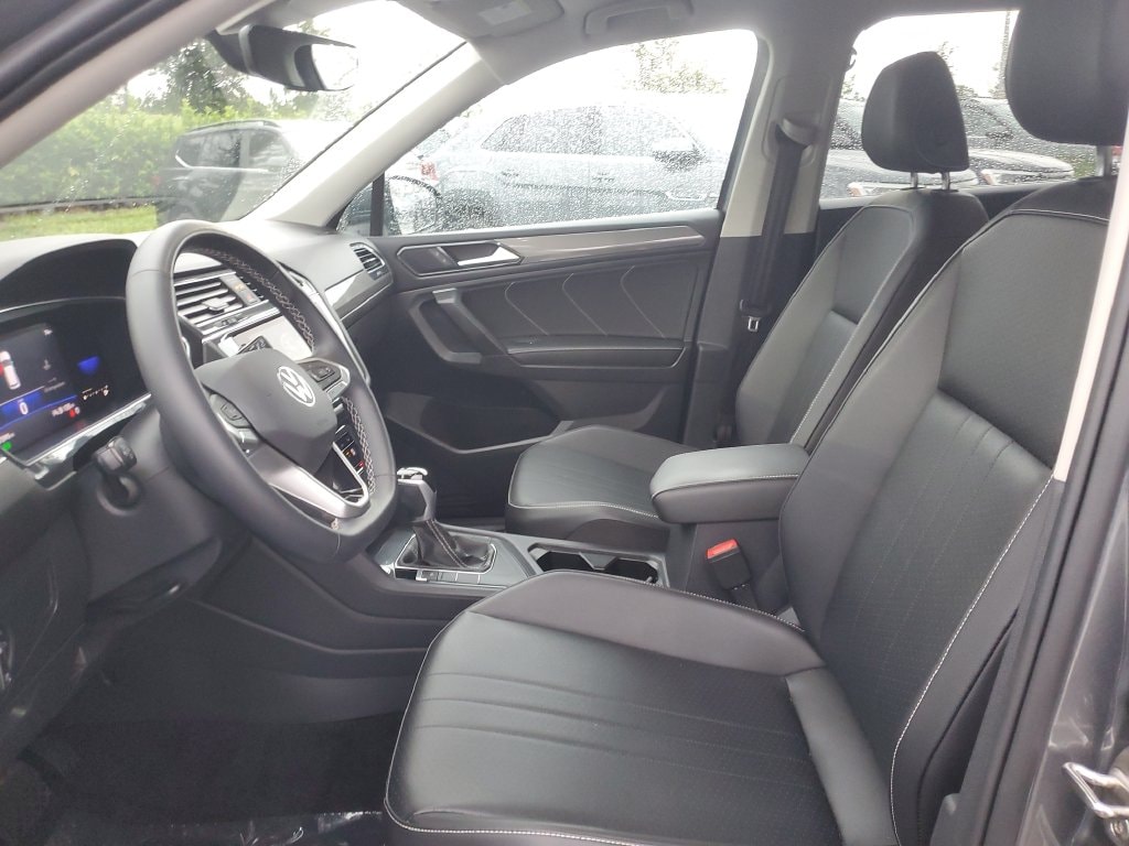 2022 Volkswagen Tiguan SE - Photo 15