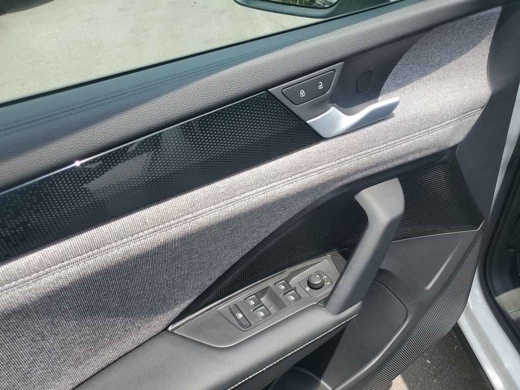 2025 Volkswagen Tiguan S - Photo 13