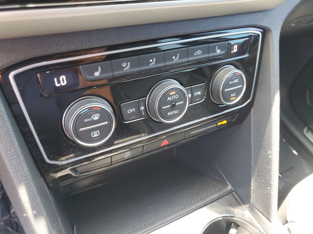 2023 Volkswagen Atlas Cross Sport SE w/Tech - Photo 24