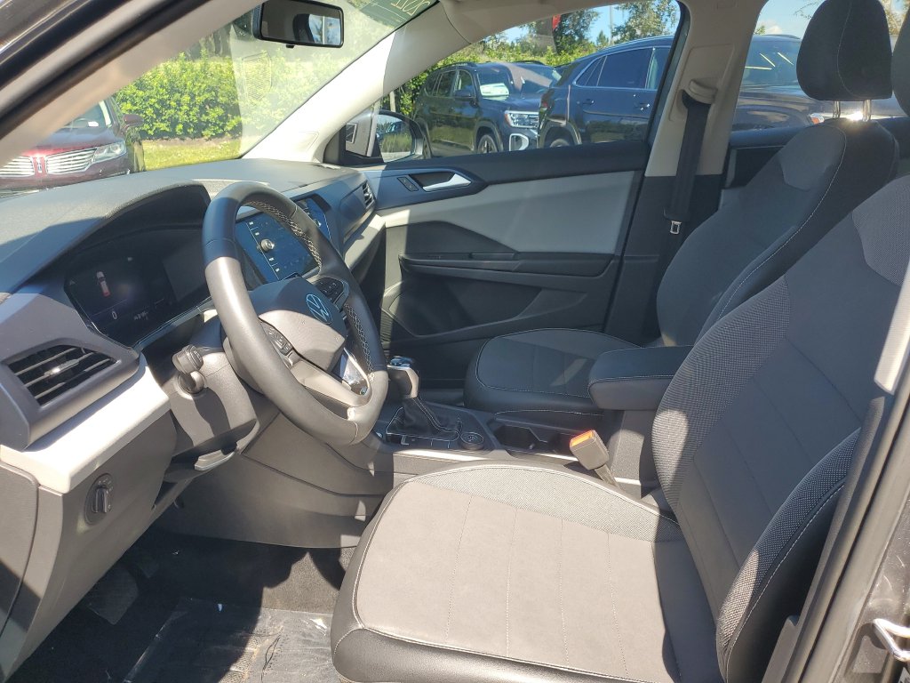 2022 Volkswagen Taos SE - Photo 16