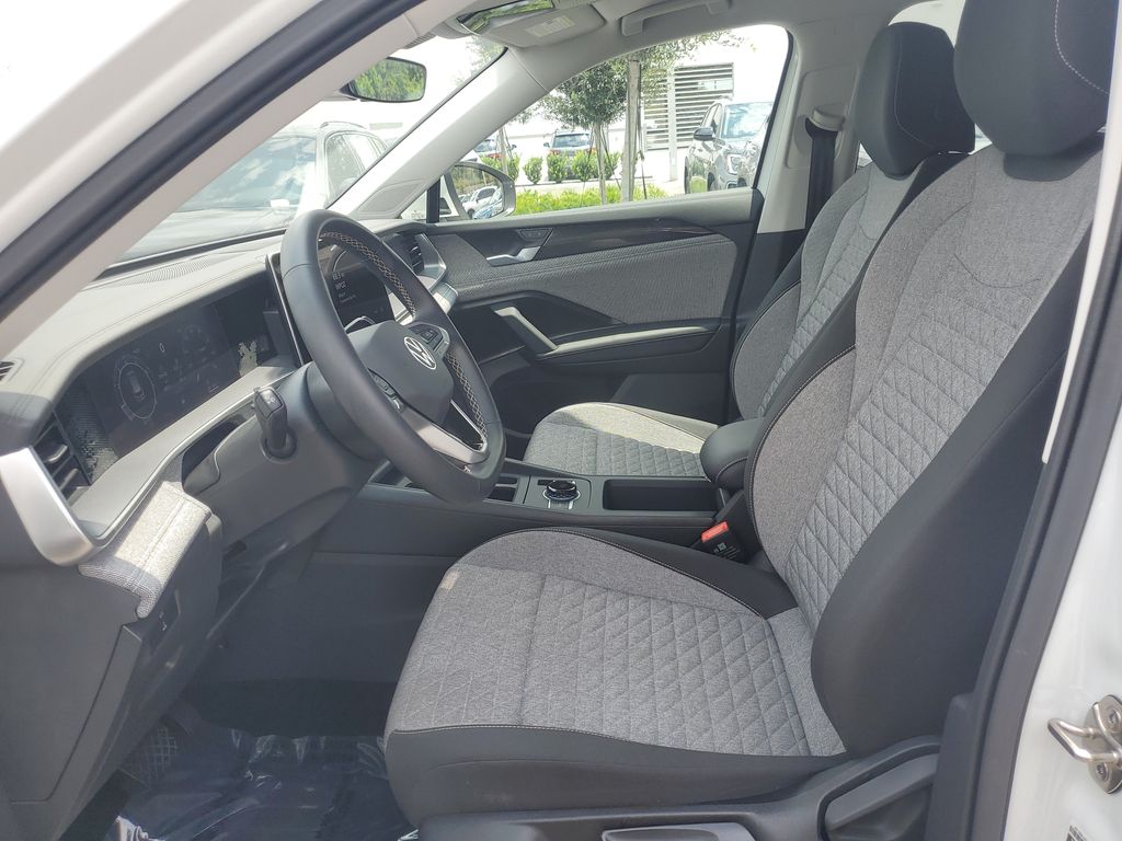2025 Volkswagen Tiguan S - Photo 15