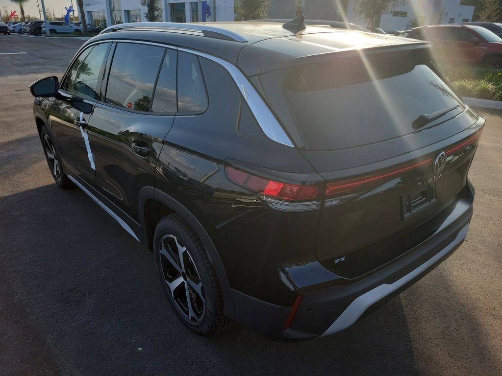 New 2025 Volkswagen Tiguan 2.0T SE SUV