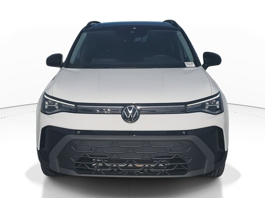 New 2025 Volkswagen Taos 1.5T SE Black SUV