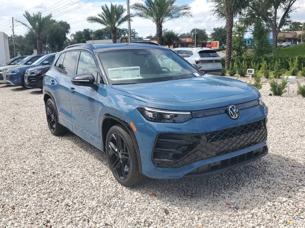 New 2026 Volkswagen Tiguan SE R-Line Black SUV