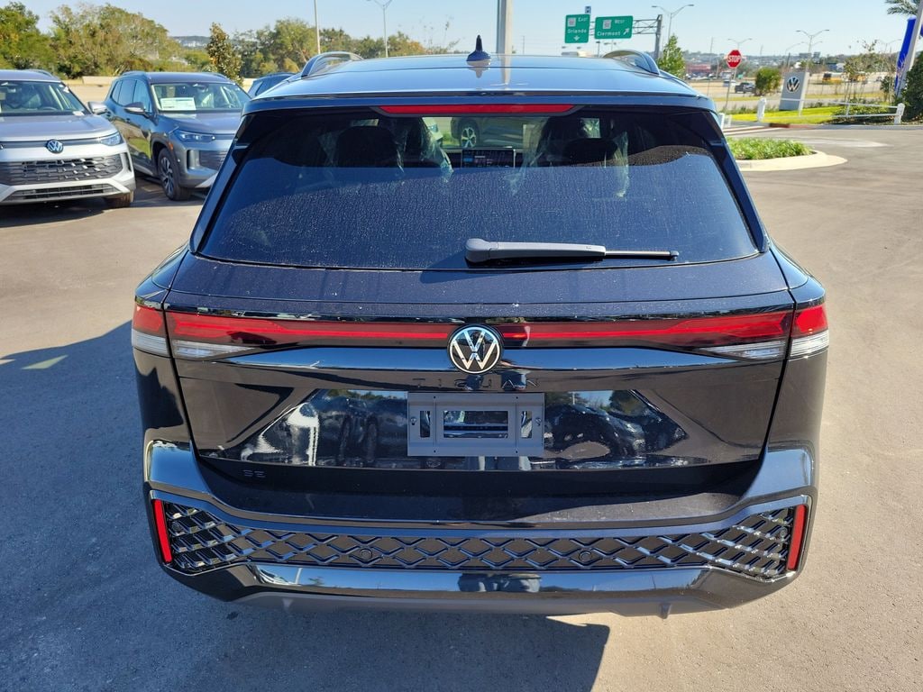 New 2026 Volkswagen Tiguan 2.0T SE R-Line Black SUV