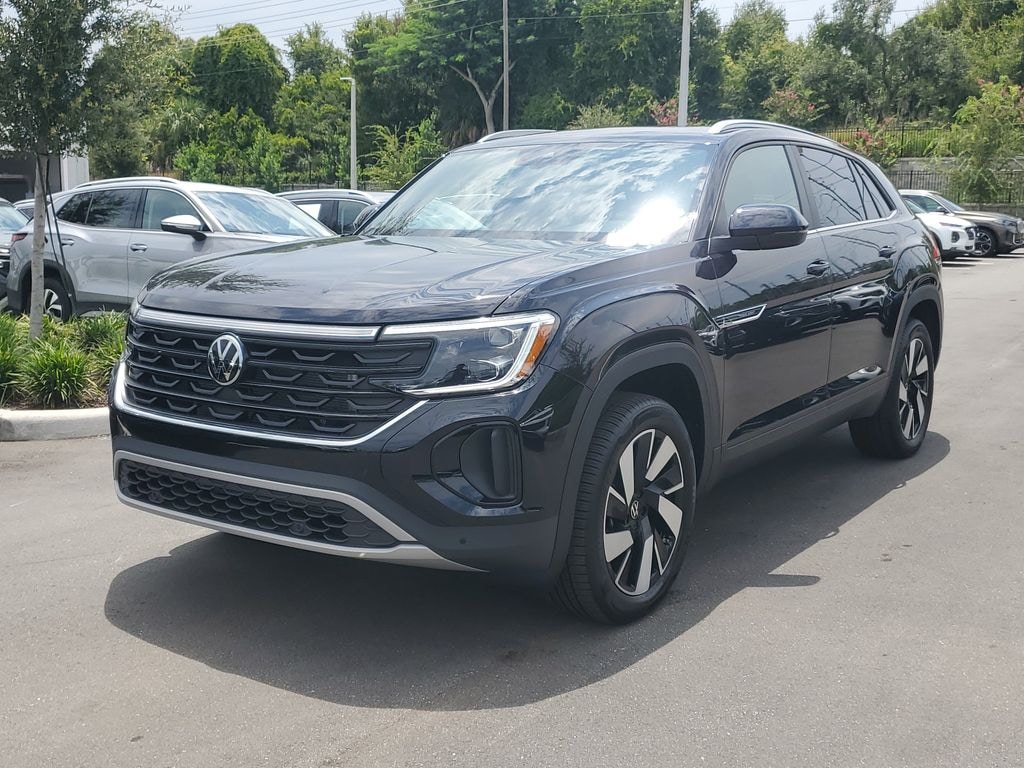New 2026 Volkswagen Atlas Cross Sport 2.0T SE w/Technology SUV