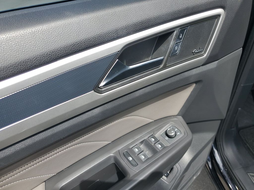 2023 Volkswagen Atlas Cross Sport SEL Premium R-Line - Photo 15