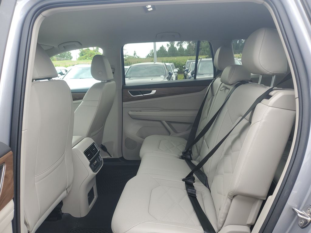2024 Volkswagen Atlas SE - Photo 8