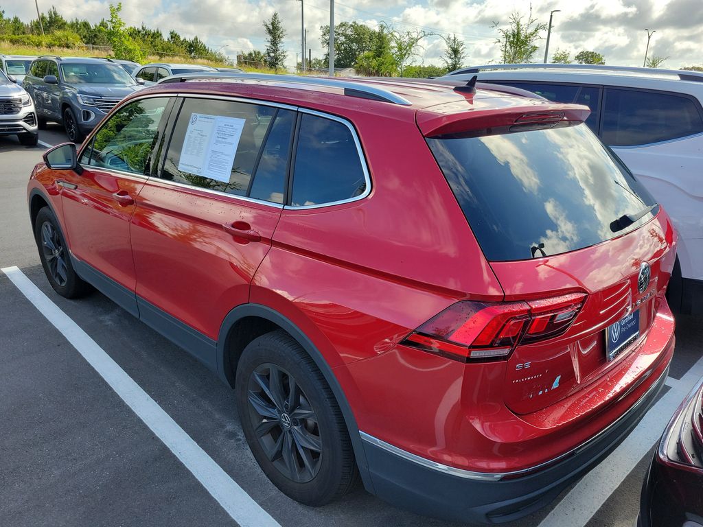2024 Volkswagen Tiguan SE - Photo 2