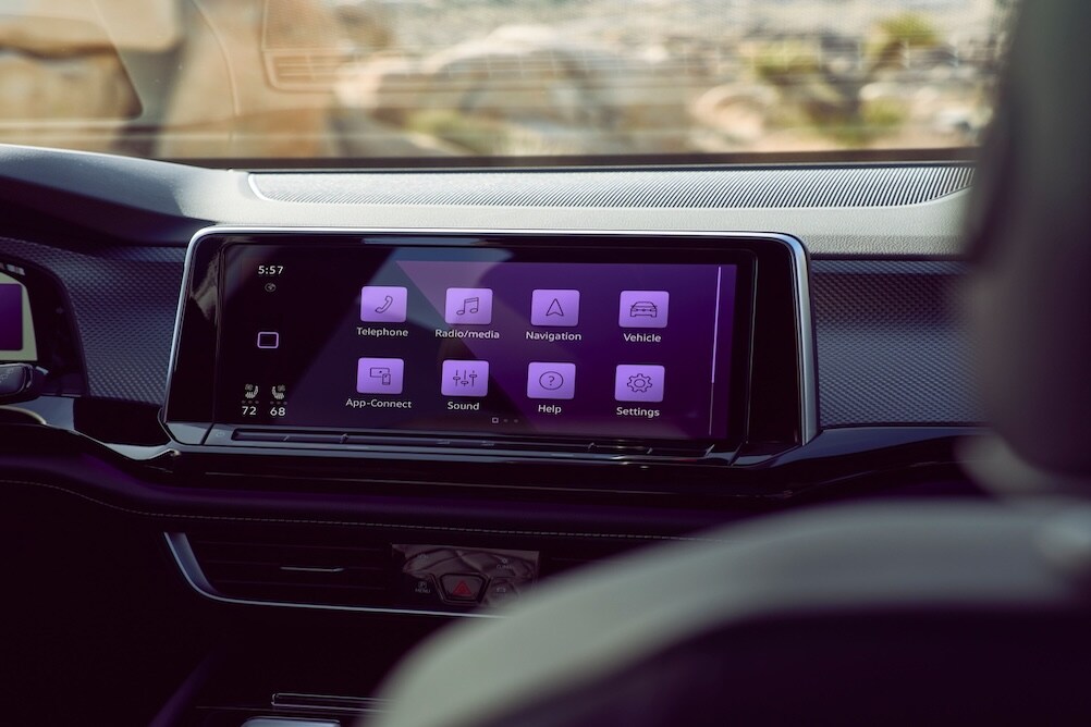 Atlas Cross Sport Technology