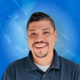 Staff member Frank Leones from ID_7f2507