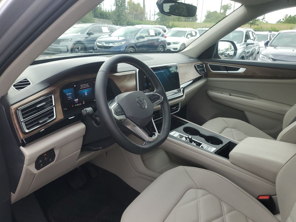 2024 Volkswagen Atlas SE - Photo 14