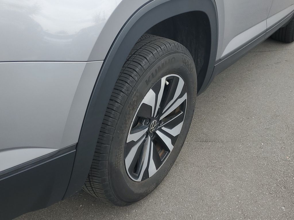 2024 Volkswagen Atlas SE - Photo 5