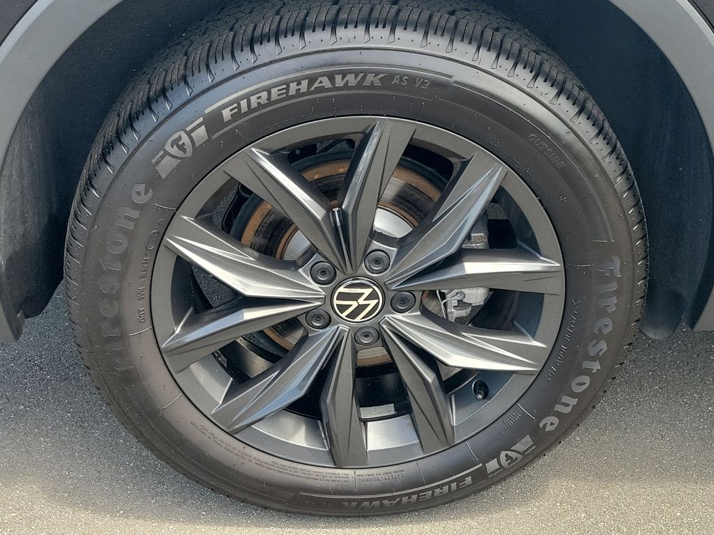 2024 Volkswagen Tiguan SE - Photo 6