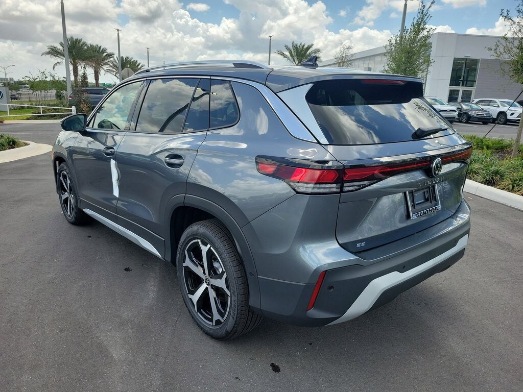 New 2026 Volkswagen Tiguan 2.0T SE SUV