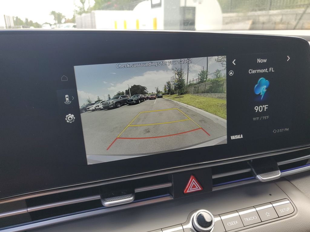 2024 Hyundai Elantra SEL - Photo 21