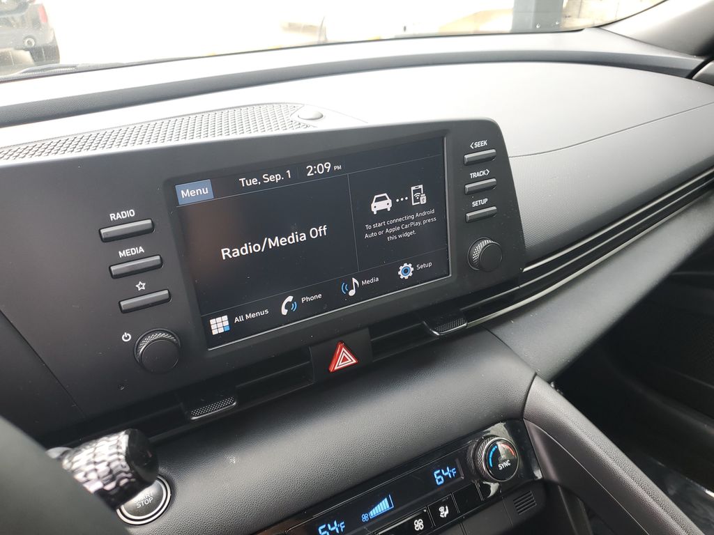2025 Hyundai Elantra SEL - Photo 19