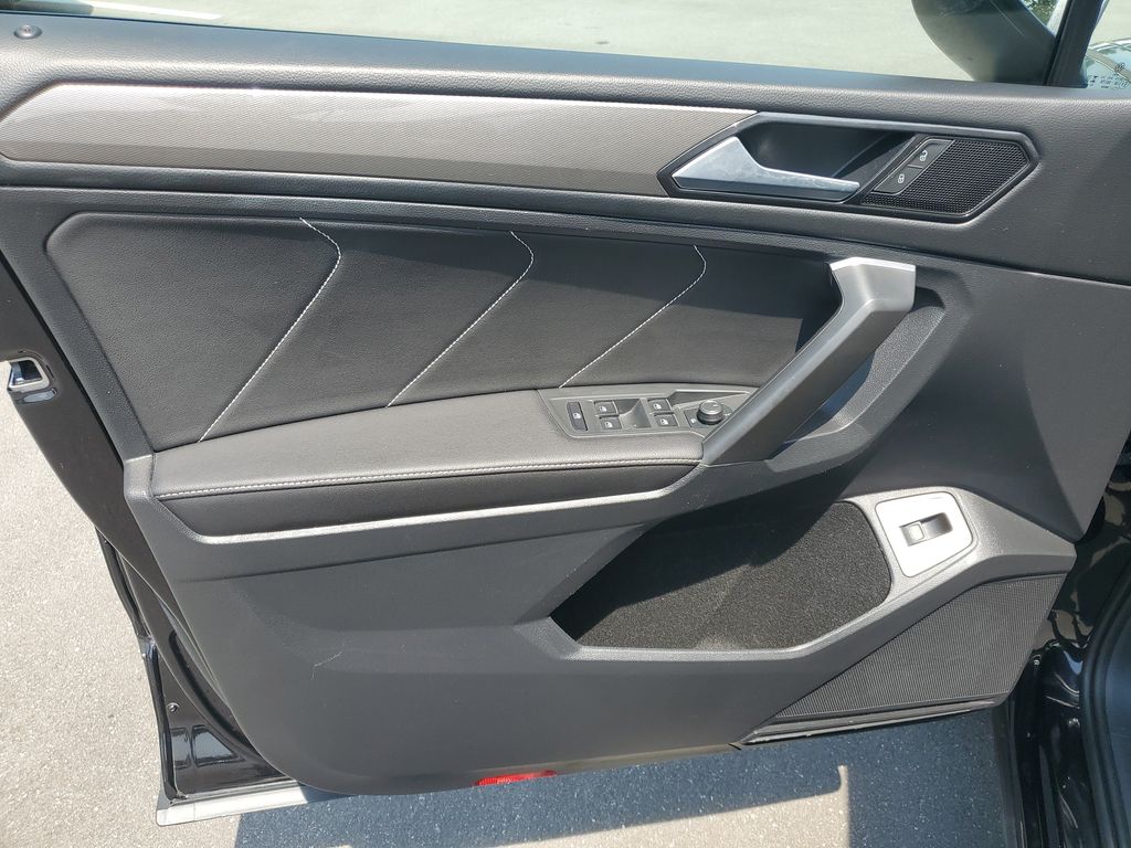 2024 Volkswagen Tiguan SE - Photo 13