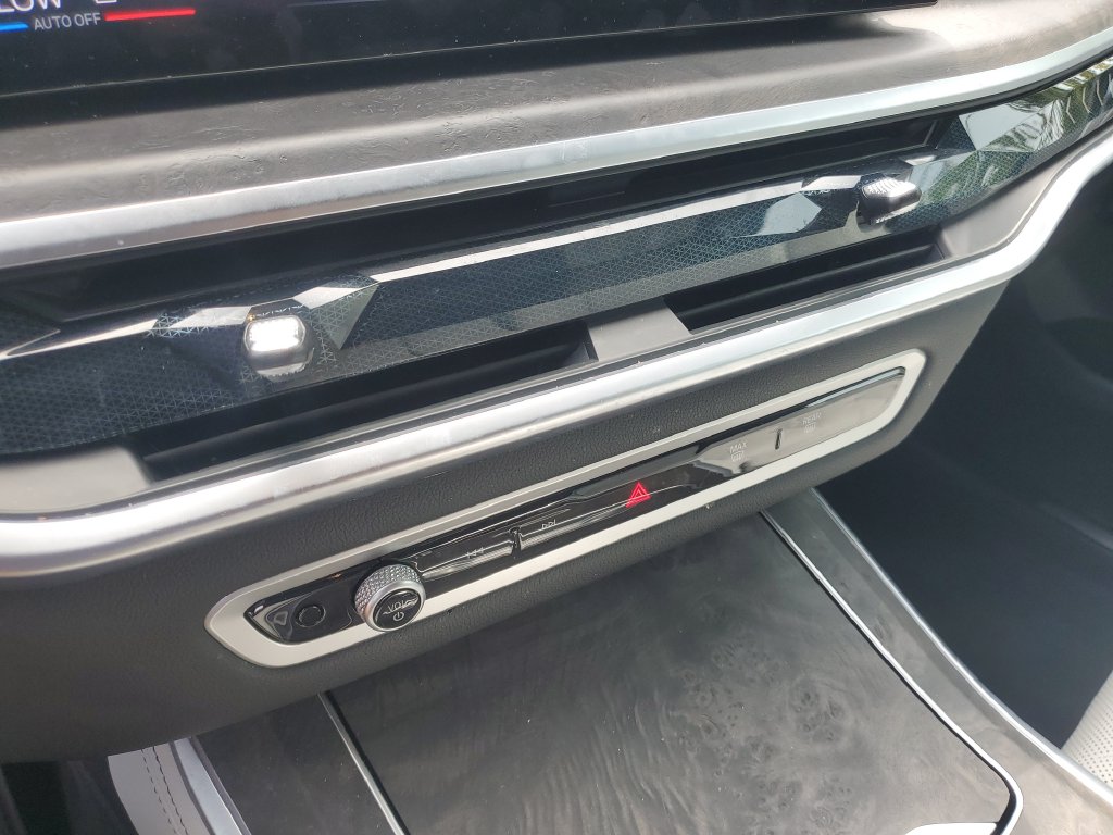 2025 BMW X5 40i - Photo 24