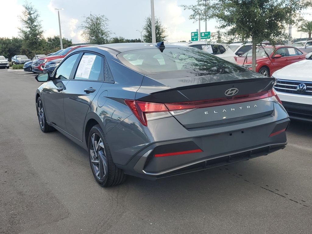 Used 2025 Hyundai Elantra SEL Sport Sedan