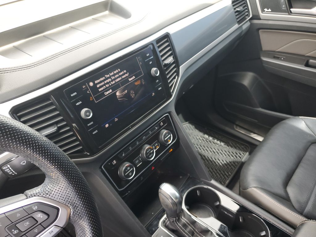 2023 Volkswagen Atlas Cross Sport SEL Premium R-Line - Photo 21