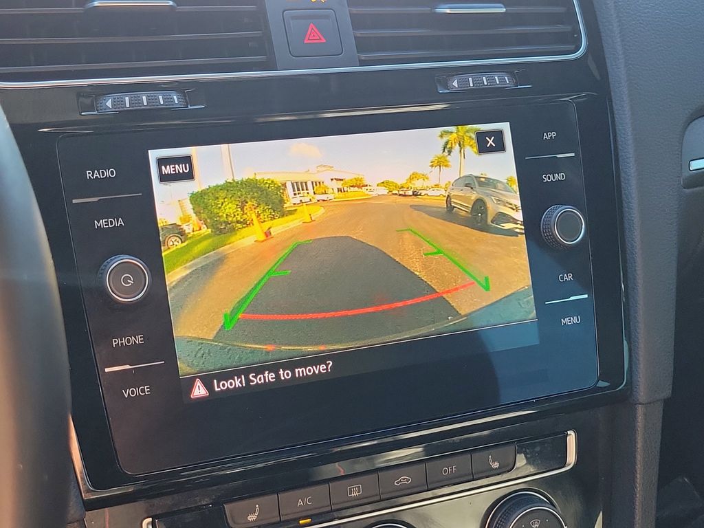 2020 Volkswagen Golf GTI SE - Photo 20