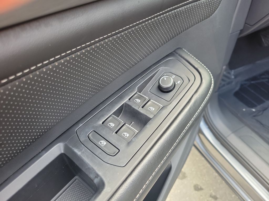 2024 Volkswagen Atlas Cross Sport SE - Photo 15