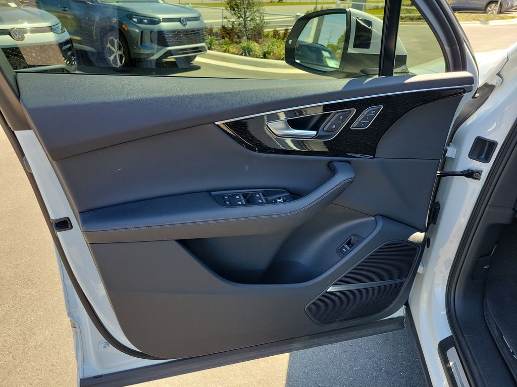 2023 Audi Q7 Premium Plus - Photo 15