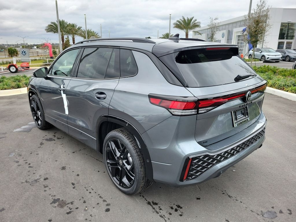 New 2026 Volkswagen Tiguan 2.0T SE R-Line Black SUV