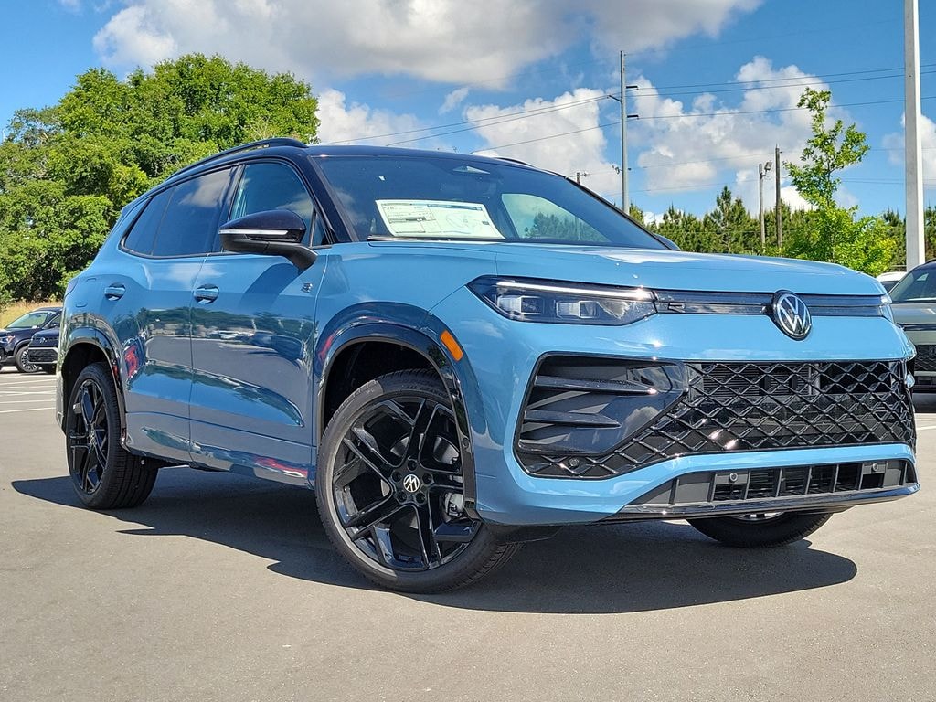 New 2026 Volkswagen Tiguan 2.0T SE R-Line Black SUV