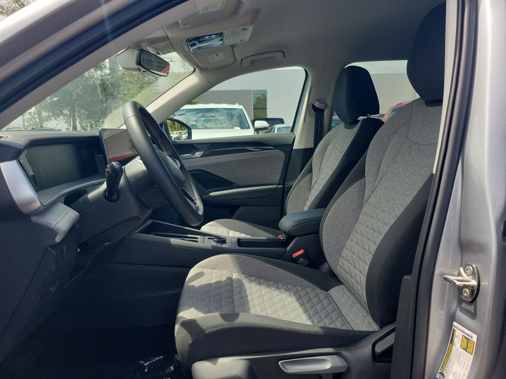 2025 Volkswagen Tiguan S - Photo 17