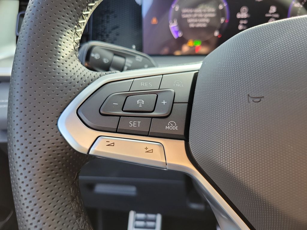 2026 Volkswagen Tiguan SE R-LINE BLACK - Photo 19